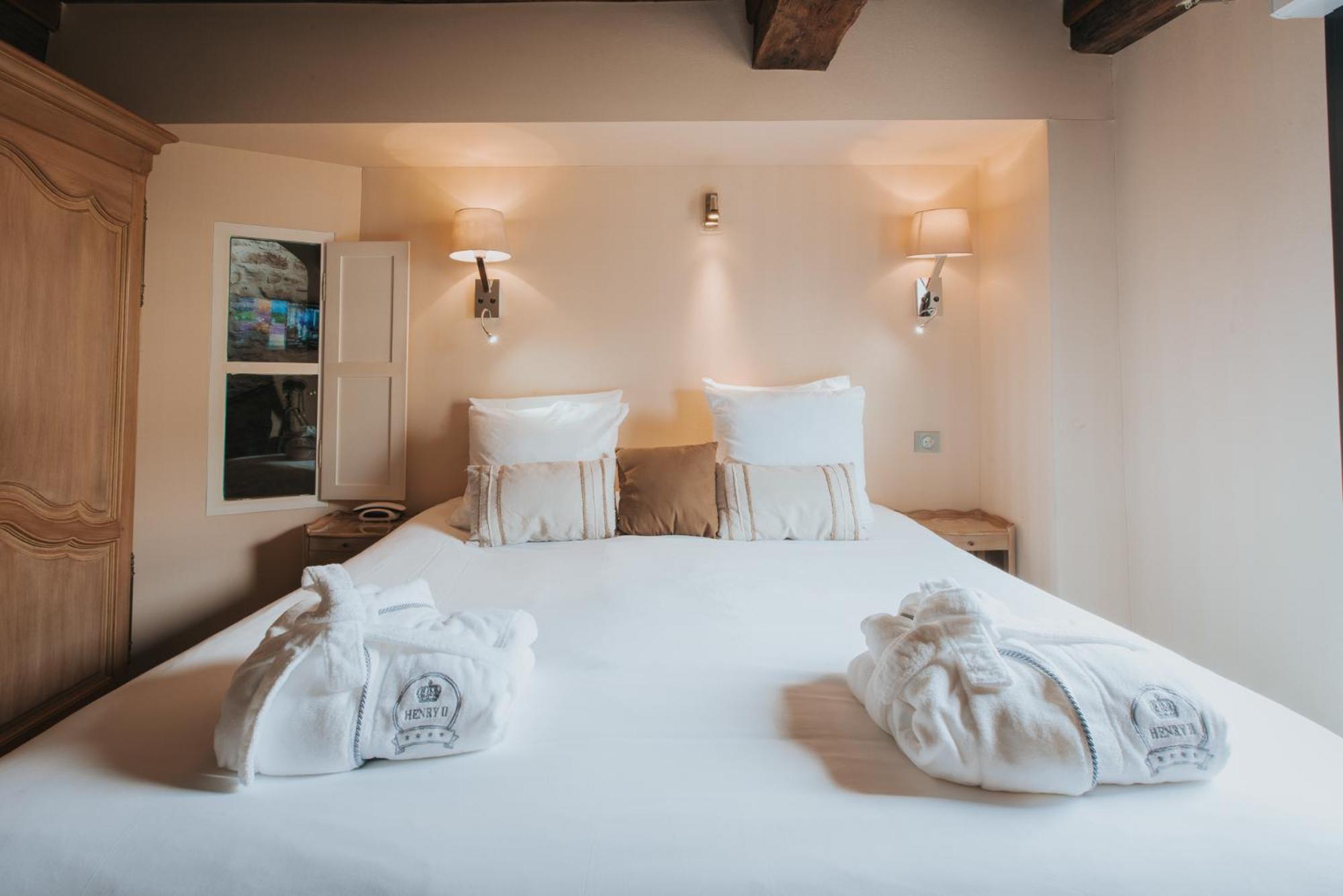 Hotel Henry II Beaune Centre Exterior photo